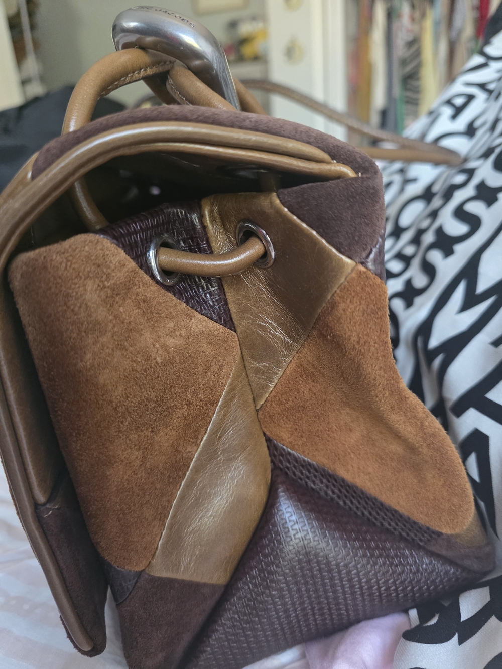 Marc Jacobs Patchwork Diamond-Panel Shoulder Bag in Brown Tones - Picture 3 of 11